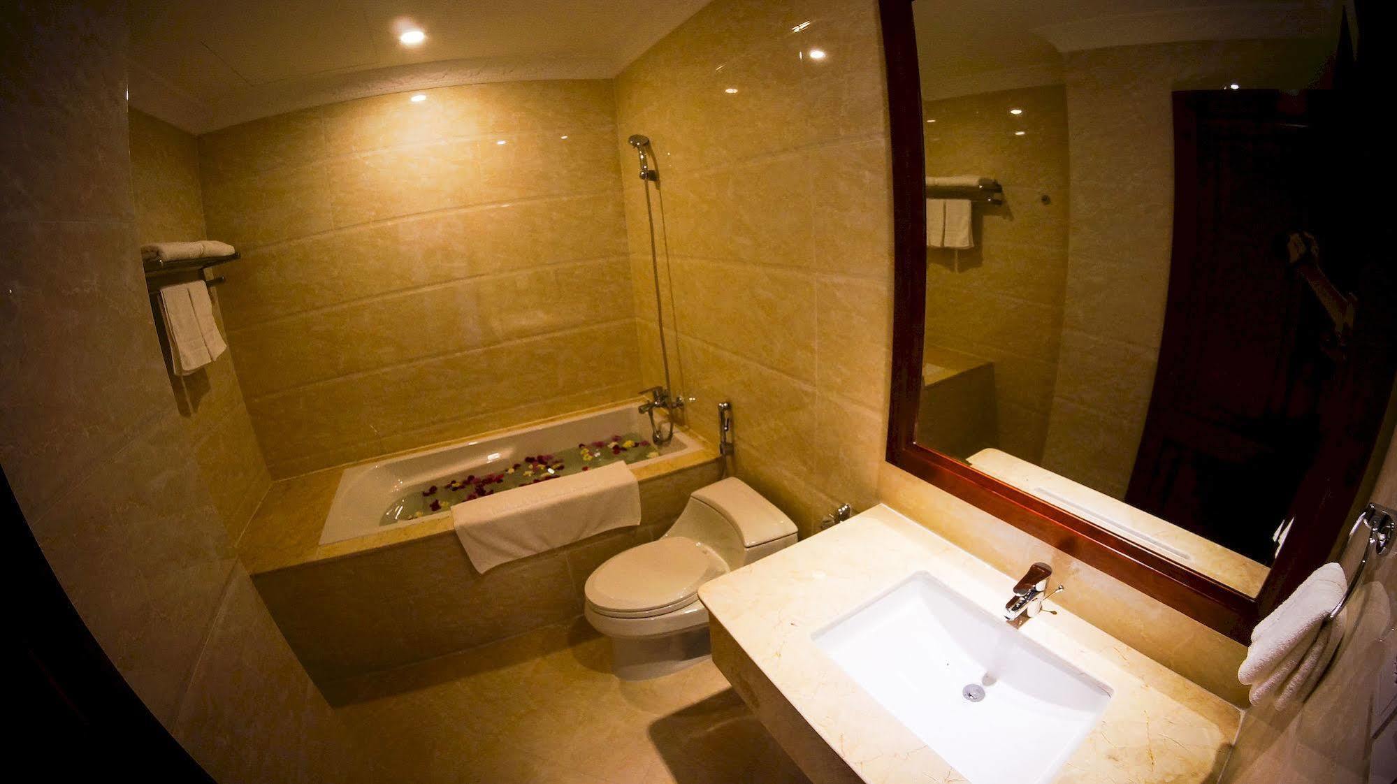 Nha Trang Palace Hotel Zewnętrze zdjęcie