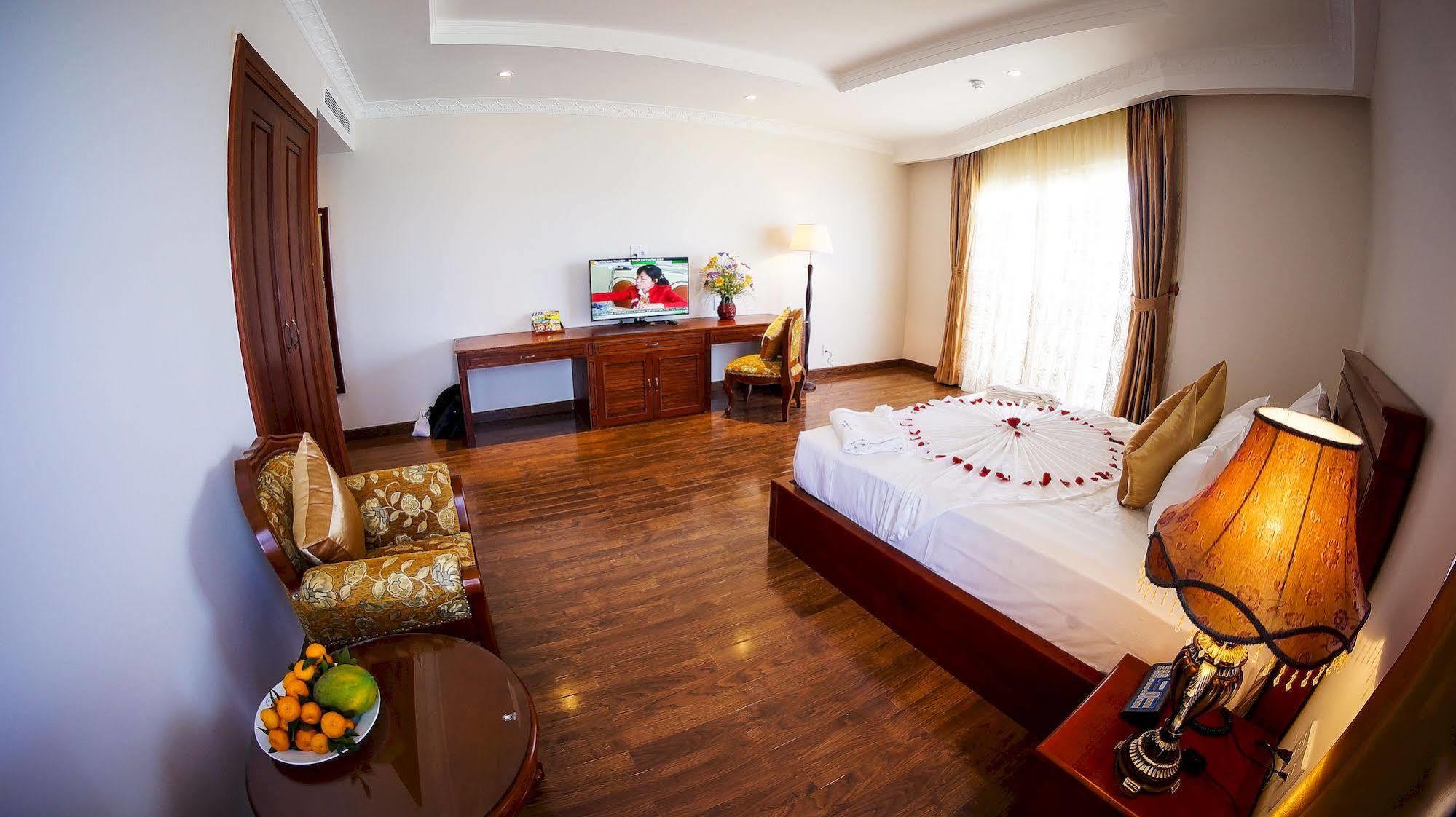 Nha Trang Palace Hotel Zewnętrze zdjęcie